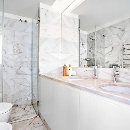 Vintage 1-bedroom Oasis Center * Lisbona